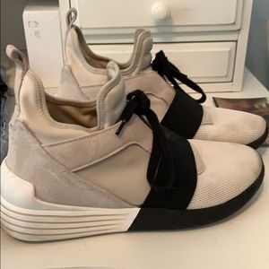 Kendall and Kylie sneaker